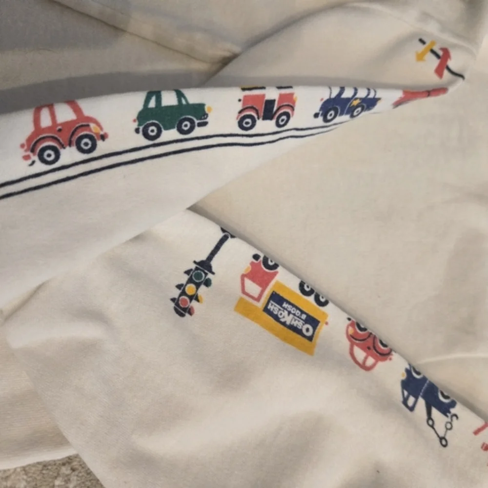 Vintage 1990s Oshkosh B'gosh White Car Patterned Turtleneck